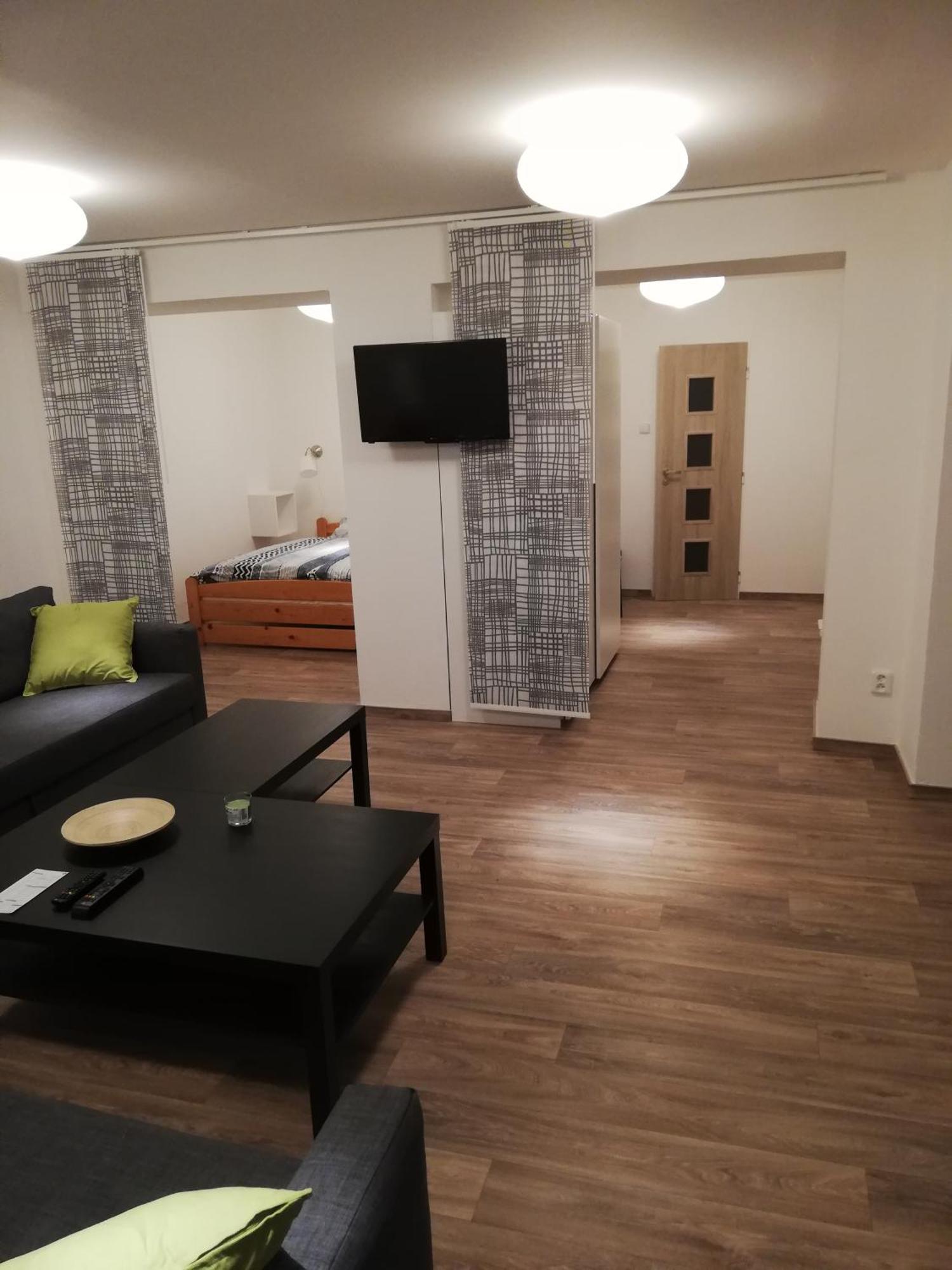 Apartmany Pod Divadlem ซนอยโม ภายนอก รูปภาพ