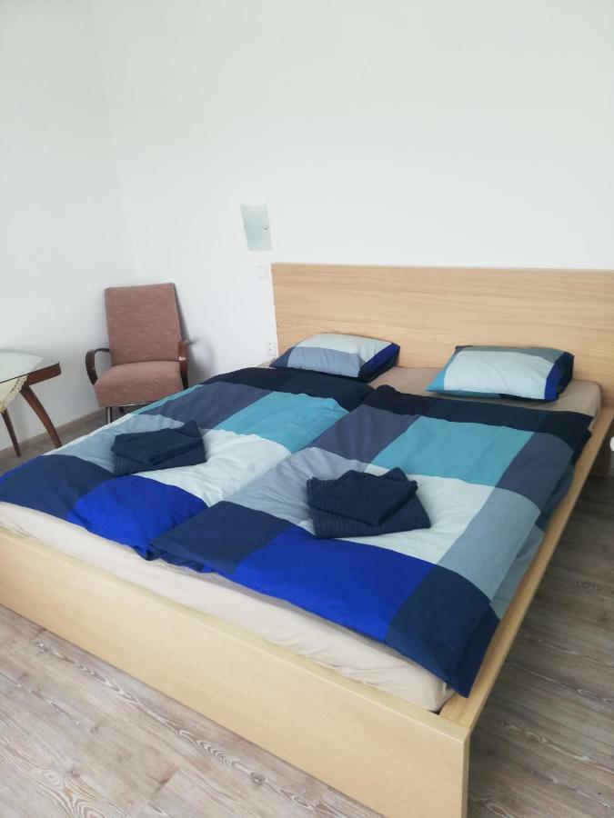 Apartmany Pod Divadlem ซนอยโม ภายนอก รูปภาพ